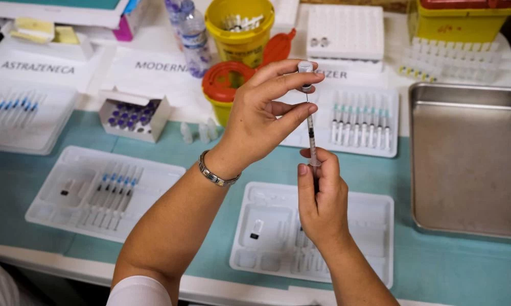 Αγία Βαρβάρα: Πήγε να εμβολιαστεί στη θέση άλλου – Συνελήφθη 29χρονος